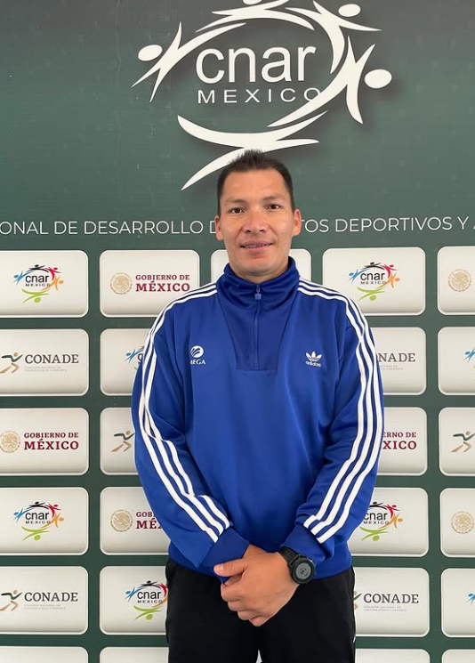 ¡Campeón mundial!

David Alvarez🇲🇽 consiguió la medalla de oro en el Campeonato Mundial de Frontball celebrado en Iztapalapa.

Venció 2-0 a Santi🇪🇸 en la gran final.

En la rama femenil, Paola Reyes🇲🇽 se proclamó subcampeona mundial.