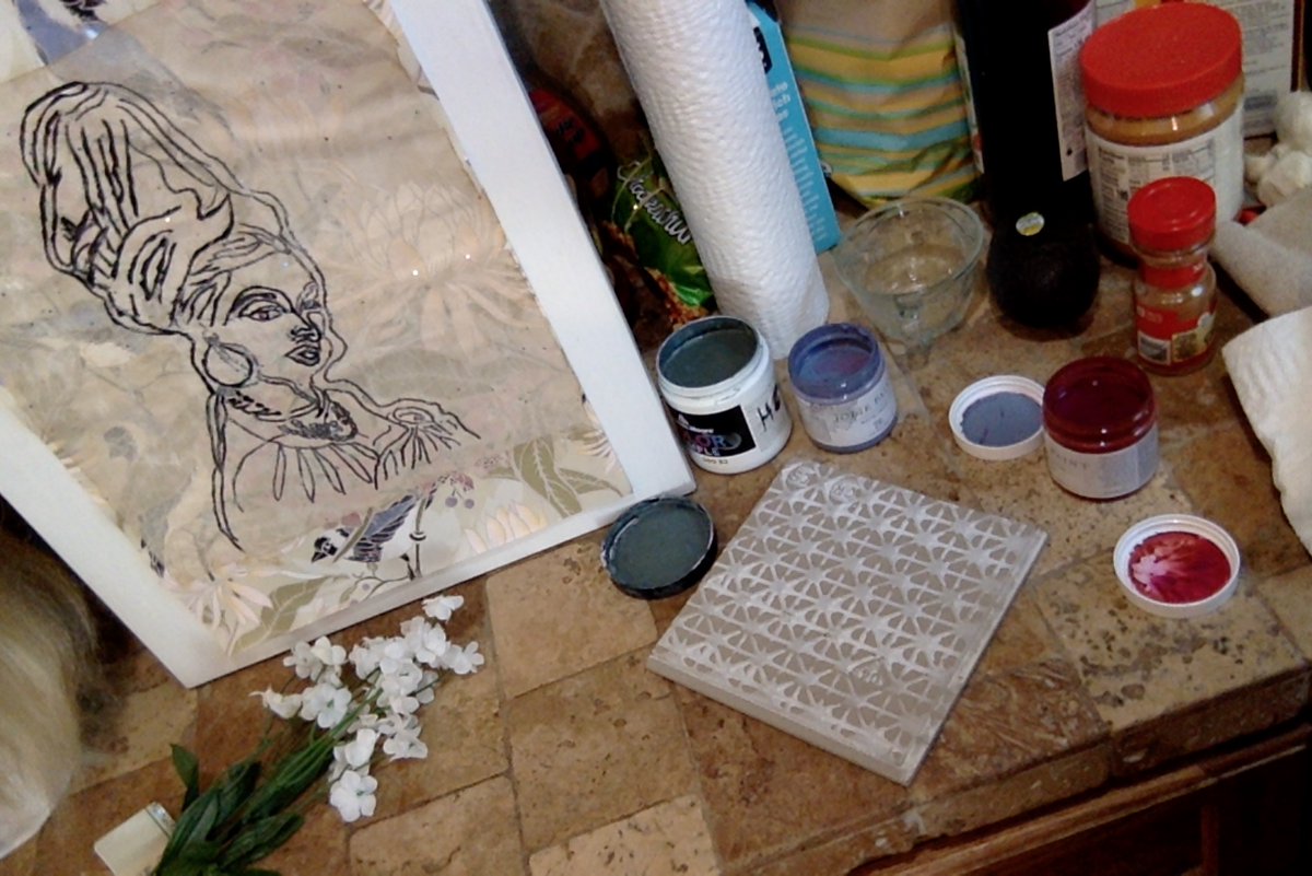 SlBoekbinder's tweet image. PART 1

Hello World!
#artworks in process
and a #wig
#artstudio is wherever I can find space
usually the #kitchen
#artwork tells me what it wants to be
similar to when
I #write
#creativenonfiction or #fiction
or #poems