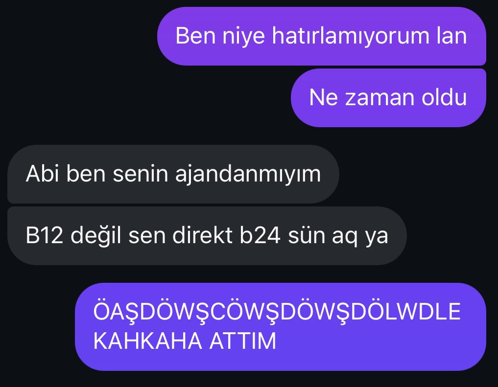 dilarabssr's tweet photo. hayatımın belli bi bölümünü kafadan silmişim https://t.co/3UUn42nQW8
