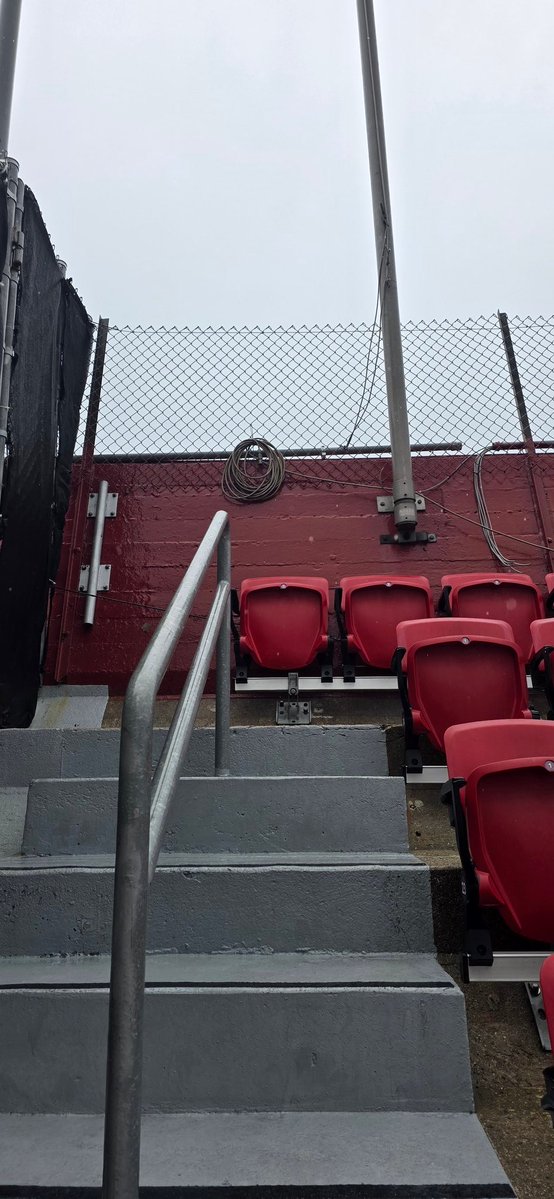 wduce22's tweet image. @cfbcampustour 
Obstructed View Alert
LA Memorial Coliseum
Sect. 310 Row 25 Seat 1
20ish% visibility