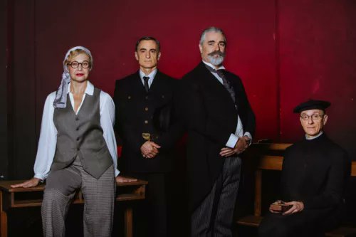 autenticoteatro's tweet photo. .@teatroabadia
Tarde de domingo teatral con #FranciscoFerrerVivalaEscuelaModerna
@ErnestoAriasG #LidiaOton #JesusBarranco #DavidLuque https://t.co/vSxKwLGG6C