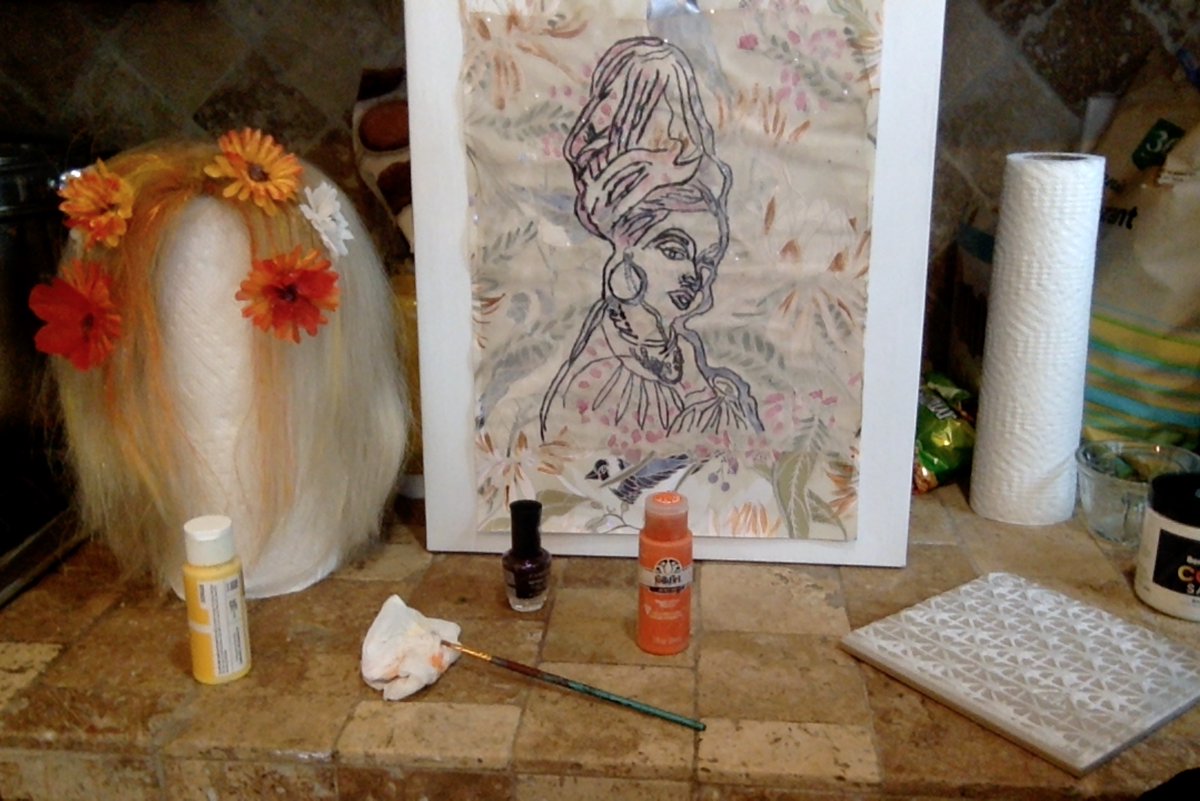 SlBoekbinder's tweet image. PART 2

The canvas and the wood were
#repurposed from
YEP #thriftshop ~
nothing says #repurpose
like a fresh coat of white paint ;)
the @TheGreenProject supplied
most of the #paint and the piece of tile
@DollarGeneral  supplied the flowers
and the #wallpaper