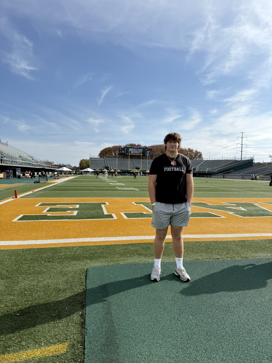 ReedHobbs60's tweet photo. It was great coming down and visiting @NorfolkStateFB ‼️Had great conversations with @MichaelVick @coacheltonbrown @EG1____ERA @CoachSteveAdams 
@CoachTreCage @MDuda57 @GainesvilleFoo1 @247Sports @Rivals https://t.co/IS1i2lDwLD