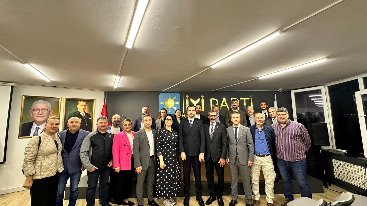 Kadıköy, dün olduğu gibi bugün de birlik ve beraberlik içinde, tek yürek olarak İstanbul İl Başkan Adayımız Yücel Coşkun’u destekliyor.
İstanbul İl Kongresi’nde tüm delegemizle birlikte duruşumuzu net bir şekilde ortaya koyuyoruz.

İstanbul seninle YÜCELecek..! ☀️🇹🇷