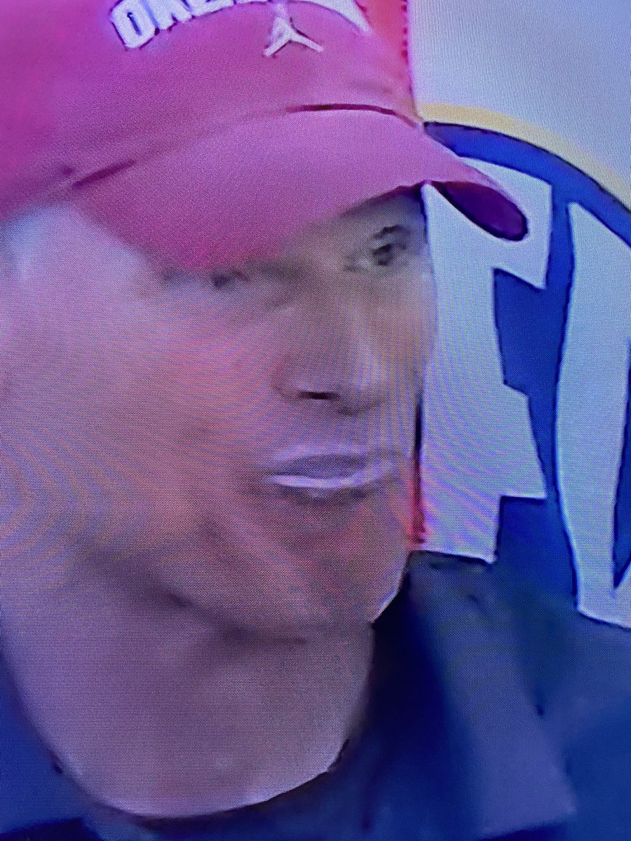 jsbuttram's tweet image. What is Venables doing on the sideline