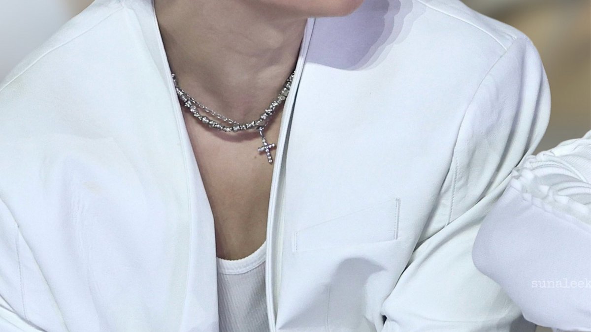 nat 空白 ♡ MET LEE KNOW tweet media