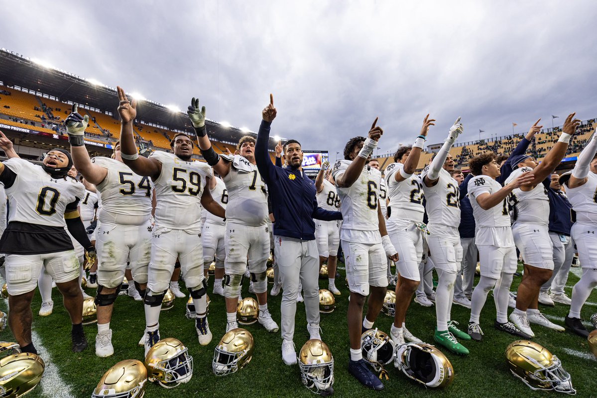 NDFootball's tweet image. Love thee ☘️

#GoIrish☘️