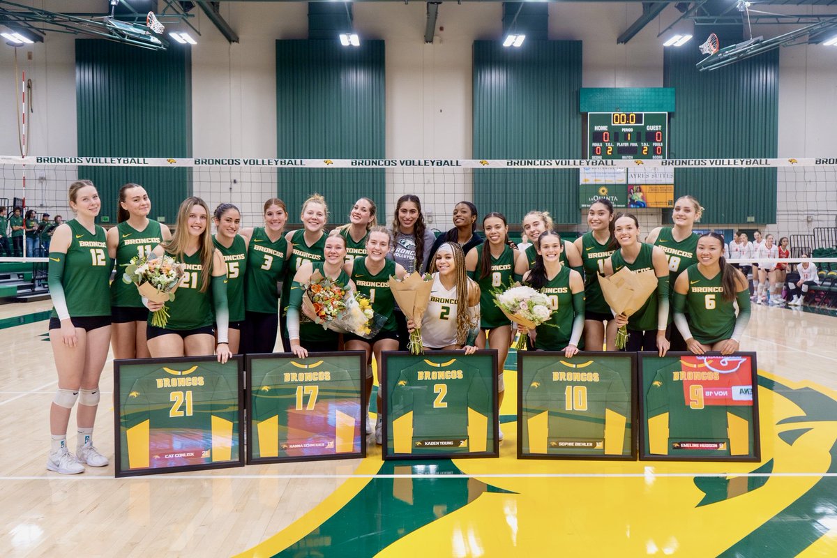 cppvolleyball's tweet image. Shots from today’s Senior Day ceremony 📸

#WeAreCPP
