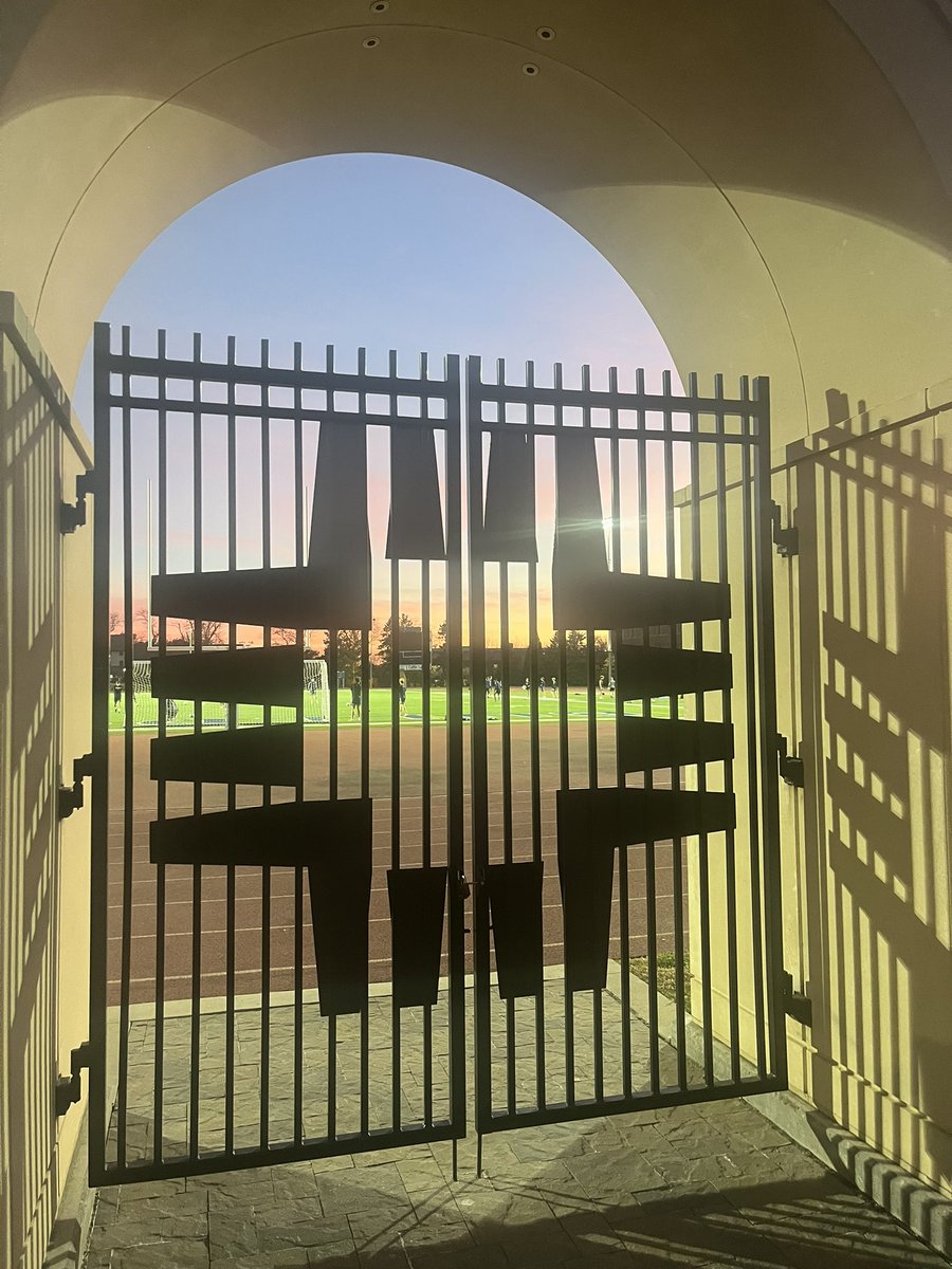 Devin Smith tweet media