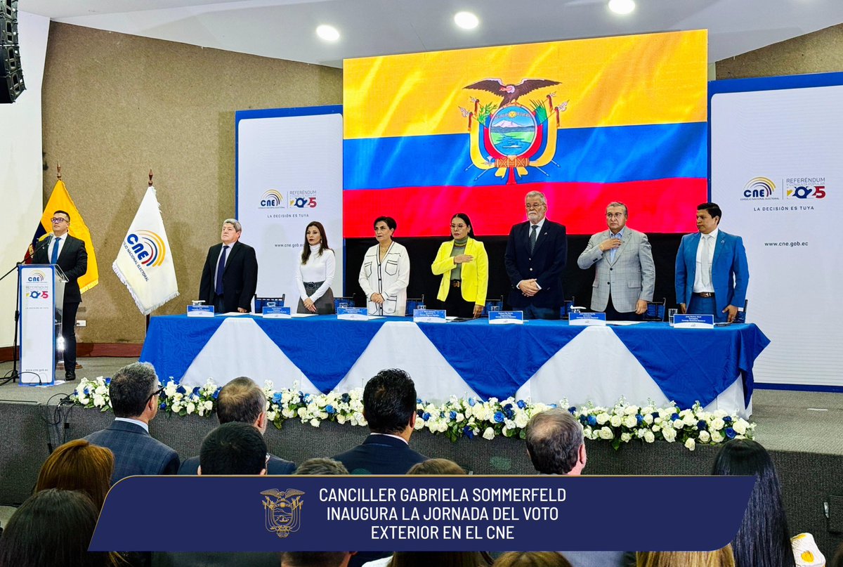 Ecuador fortalece su democracia 

La canciller <a href="/gabisommerfeld/">Gabriela Sommerfeld</a> junto a la presidenta del <a href="/cnegobec/">cnegobec</a>, Diana Atamaint, inauguraron este sábado la jornada del Voto en el exterior del Referéndum y Consulta Popular 2025.