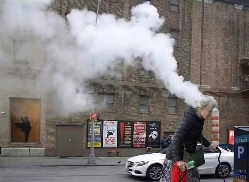 nshanab_'s tweet image. - لا تفكر كثيرًا