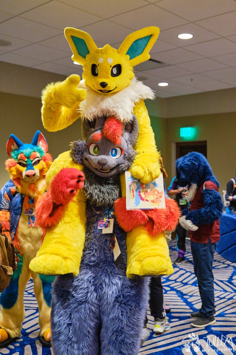 Double trouble...

🦊 :: <a href="/Rabidwolf2000/">Rabidwolf2000</a>
📸 :: <a href="/tullembrat/">Tullem @ 🇭🇰🇯🇵 🔜 MFF</a>