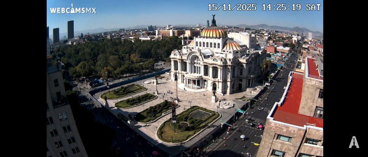 <a href="/adrifam65/">Adri Fam🇲🇽</a> <a href="/Jovanyhg/">Jovany Hurtado García</a> <a href="/ferbelaunzaran/">Fernando Belaunzarán</a> ¿Cómo a qué hora?
2:10 asi estaba medio vacío el zócalo, quince minutos después nadie iba camino al zócalo.