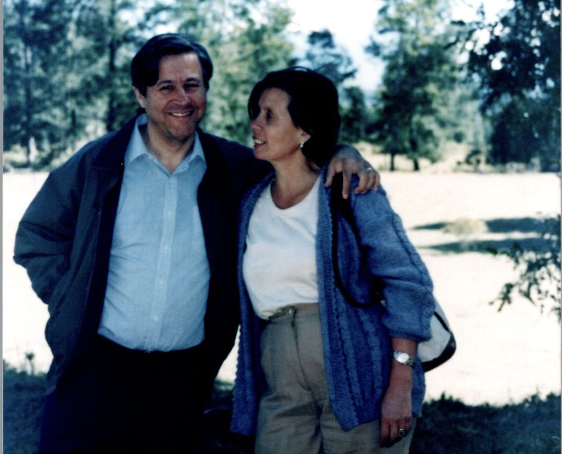 RobertoCeledonF's tweet image. Un 15 de noviembre de 1973, hace 52 años le escribí mi primera carta a Mercedes.

Ambos detenidos y sometidos a Consejo de Guerra, el que inicialmente sería en diciembre de ese mismo año, pero que fue aplazándose hasta a fines de noviembre de 1974. La escribí en un papel confort…