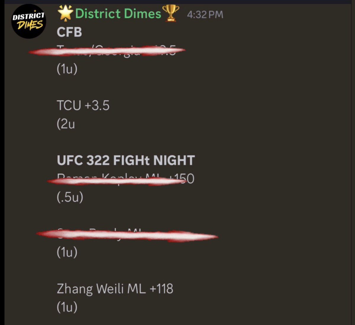 DistrictDimess's tweet photo. Get the rest of today’s action in the discord 👇 #UFC322 #CollegeFootball 

Join Here -> https://t.co/cFjIy7nYD4 https://t.co/C4aeNtYoJT