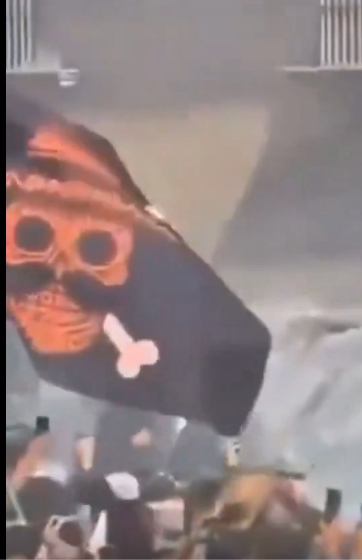 angeloinchina's tweet image. Protests in Mexico.
Check the flag they held today in Mexico City, versus colour revolution flags in Nepal and Indonesia. 

Just saying.