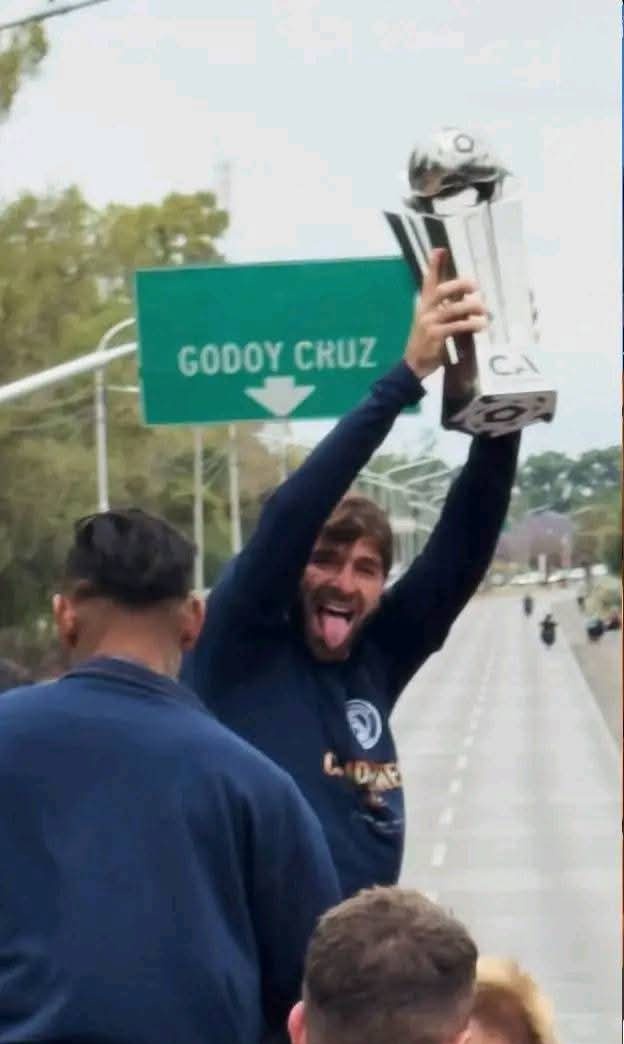 Del parque vengo (+41) (@sanguchitocsir) on Twitter photo 