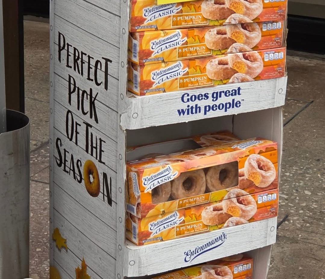 SoSaidSara's tweet photo. This week in signage that sends a certain kind of message ... https://t.co/U4rVjQ02cO