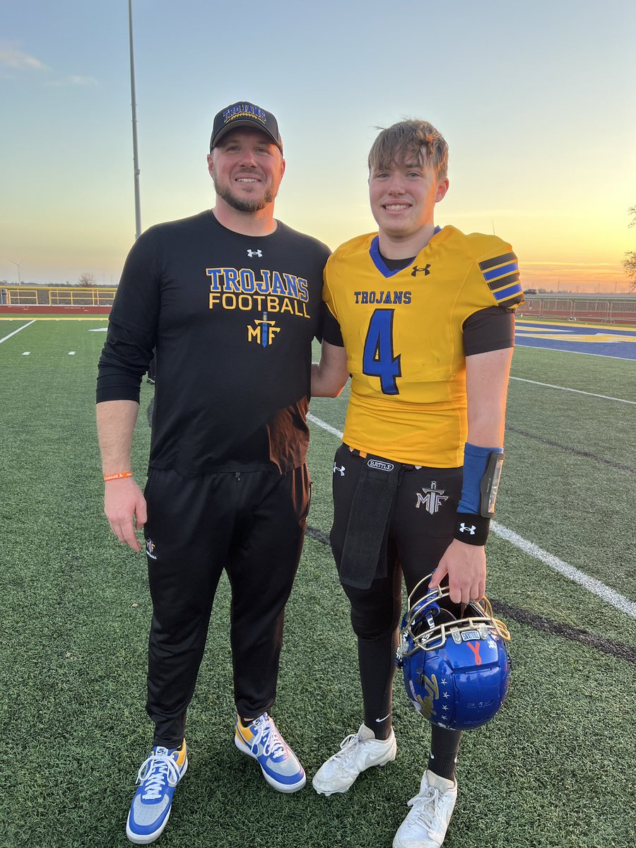 Tim_Brilley's tweet photo. Back to the FINAL 4!! @pjbrilley15 #TrojanMachine https://t.co/csXBUnXIFe