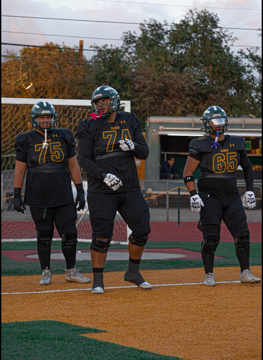 Thankful for the past 2 years at Damien high school, blessed to be apart of this brotherhood Took meaningful snaps at OT/OG ,Still looking for a home. Here are my senior season highlights hudl.com/v/2TCYvh <a href="/JStew8/">James Stewart</a> <a href="/Coach_AFlores/">Jose Flores</a> <a href="/DamienFootball_/">Damien Spartan Football</a> <a href="/Coach_Iona/">Iona Uiagalelei</a> <a href="/CoachGarnett7/">Jelahny Garnett</a>