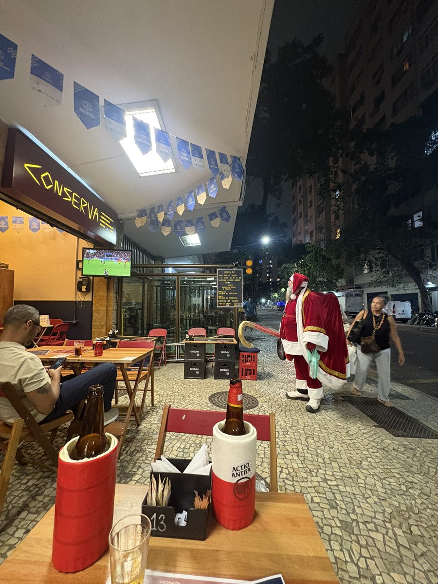 SABE QUEM TAMBÉM É FLAMENGO? O PAPAI NOEL!!! ❤️🖤❤️🖤❤️🖤