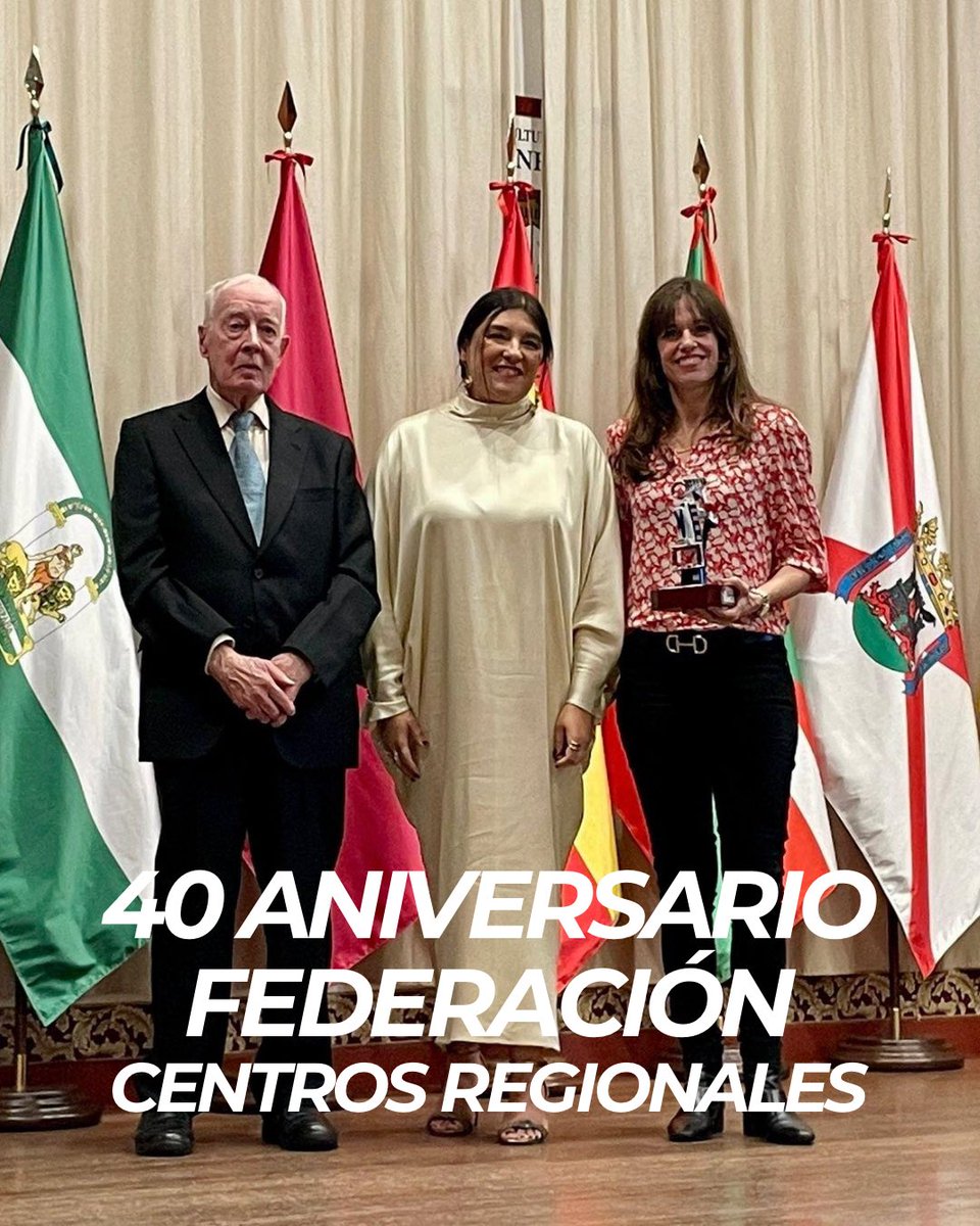 metxebarria_vg's tweet image. Vitoria-Gasteiz es una ciudad hecha de muchas raíces.

El 40 aniversario de la Federación de Centros Regionales de Álava nos recuerda el valor que tiene contar con vecinas y vecinos llegados de todos los rincones: una diversidad que enriquece nuestra vida cultural, fortalece la…