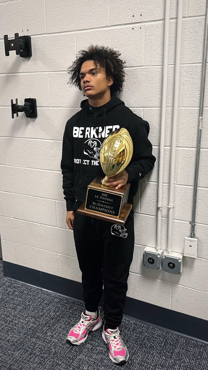 JosiahShell tweet media