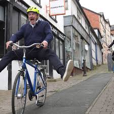 WSC_Wisdom's tweet image. On your bike #Davey  
No one takes a #clown like you seriously!