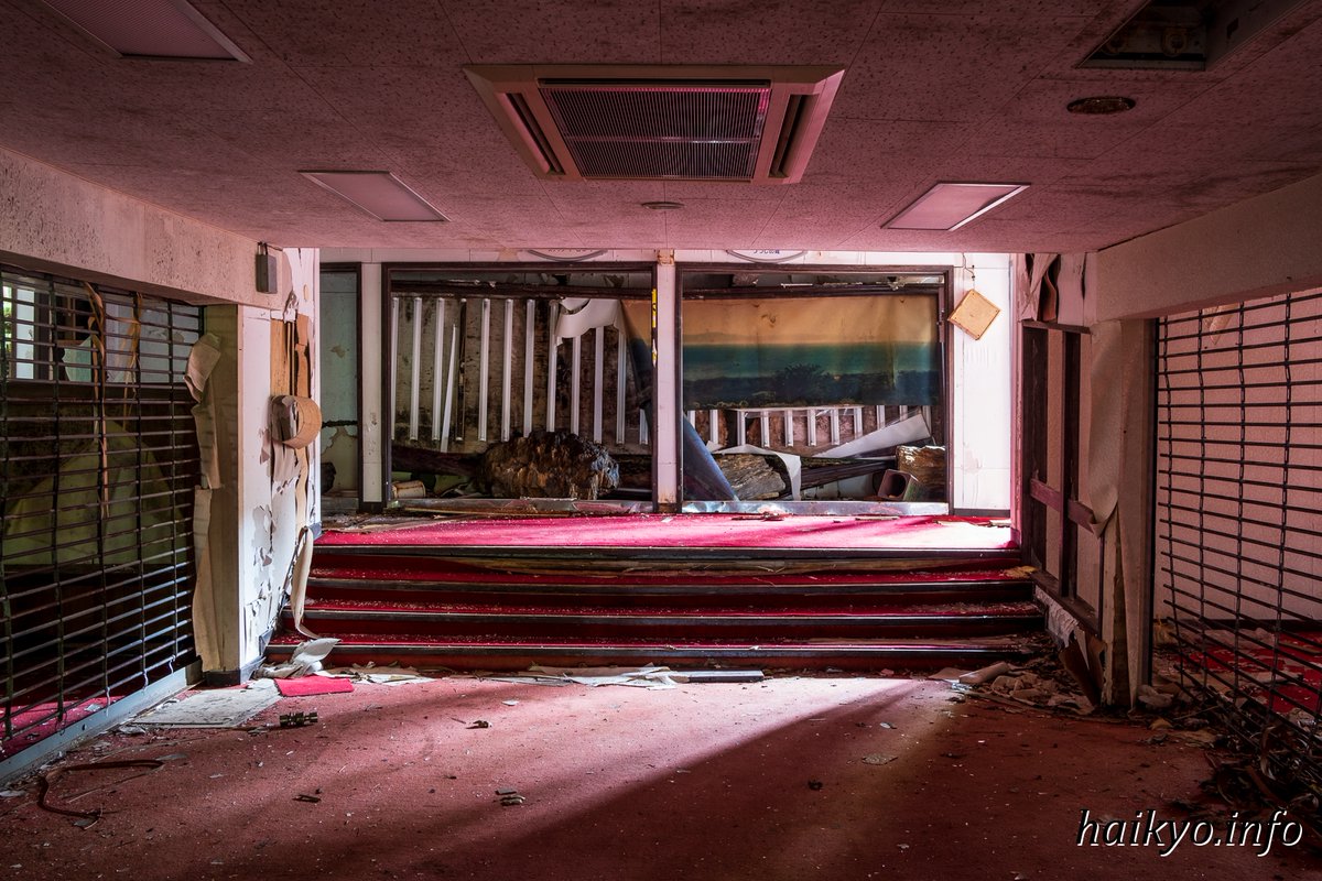 haikyo_info's tweet image. 絢爛豪華、悪趣味バブルの夢の跡
haikyo.info/s/511.html
#automated