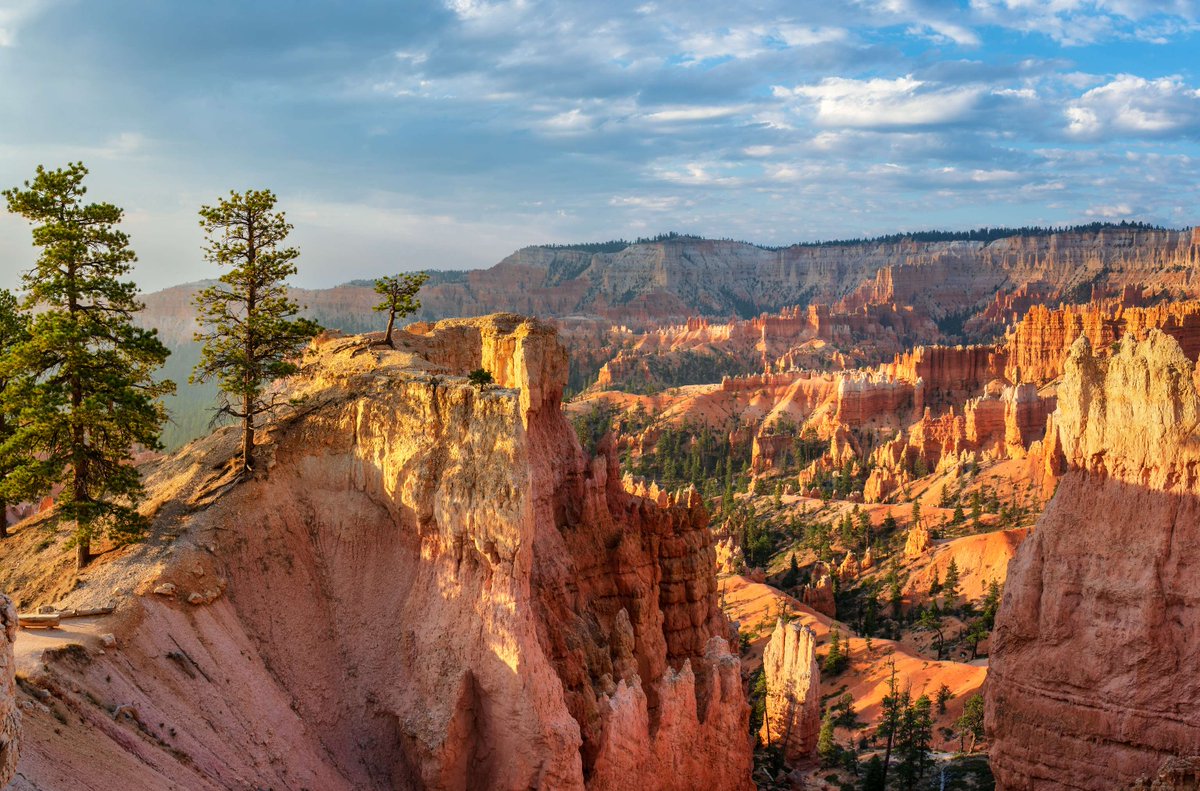rubysinn's tweet image. 🌟 Escape the everyday at Bryce Canyon! 🌟
No crowds, no activities—just you, the warm sun, and fall’s spectacular colors. Perfect for hiking, photography, or simply soaking it all in. 📸🍂

#BryceCanyon #FallGetaway #RubysInn #RelaxInNature #AutumnVibes