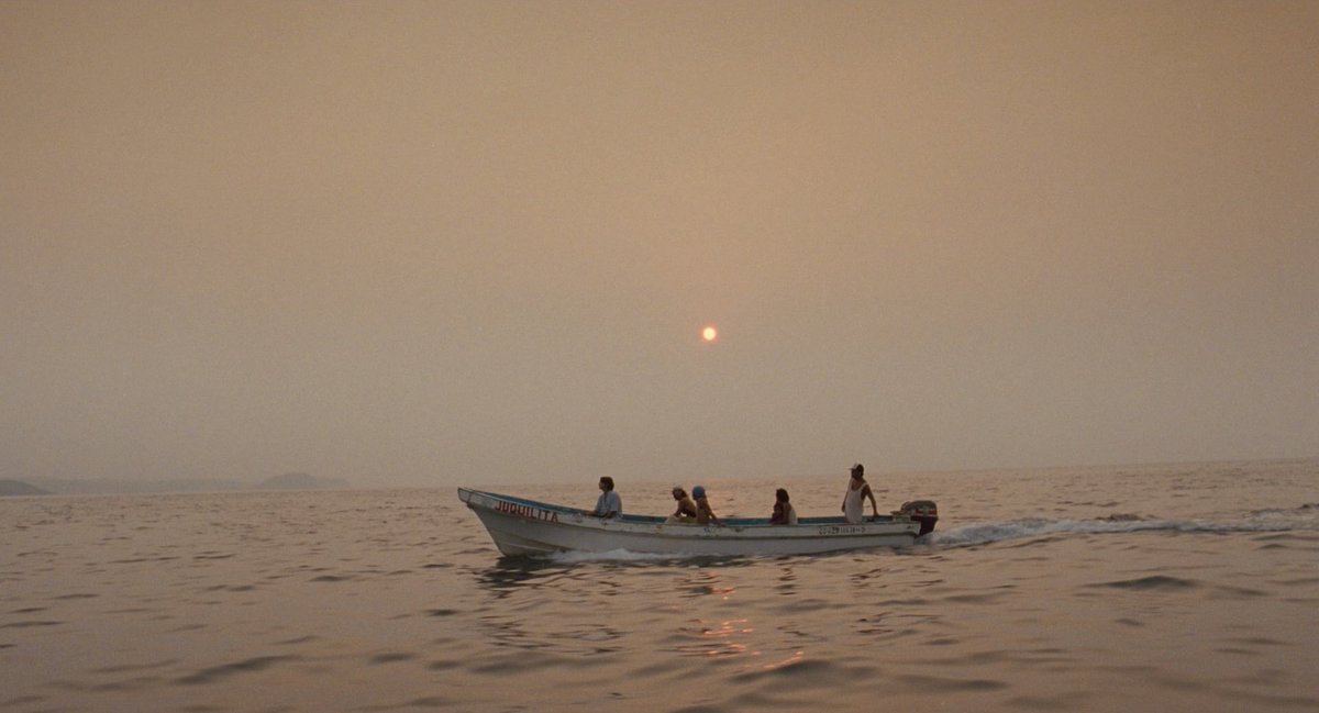 6ixImmortal's tweet photo. y tu mamá también (2001) dir. alfonso cuarón https://t.co/KANG6iybi9