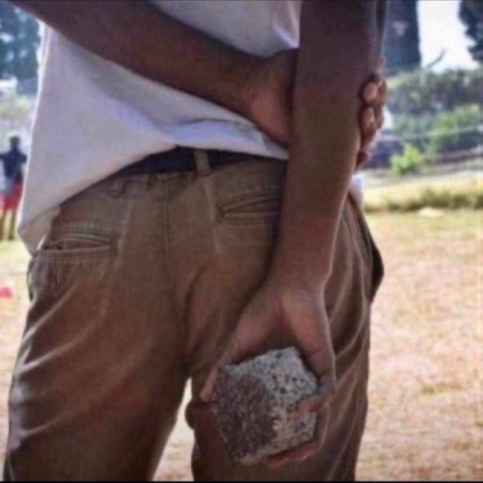 La comunidad de Boruto metiéndose el cuchillo así mismo, no lo soporto