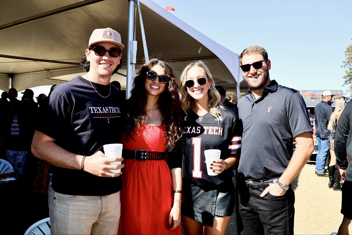 Double T Varsity Club tweet media