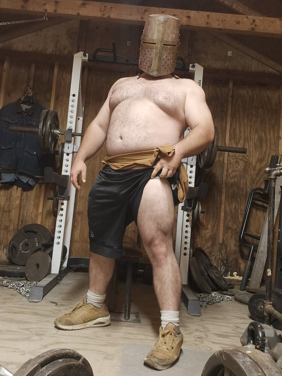 Rizgrowl's tweet image. Keep thy legs strong. Thy steed cannot do all the treading for you! Keep it simple!