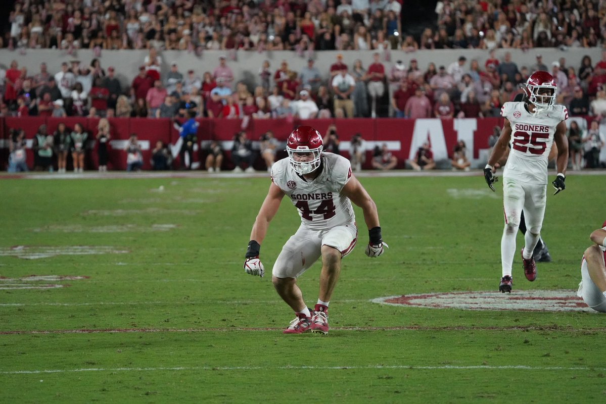 ParkerThune's tweet image. TAYLOR. WEIN.