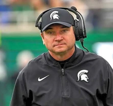 Down 4 against a dog shit team and the defense looks like they just want to go home.

Fire Jonathan Smith as soon as the clock hits 0:00