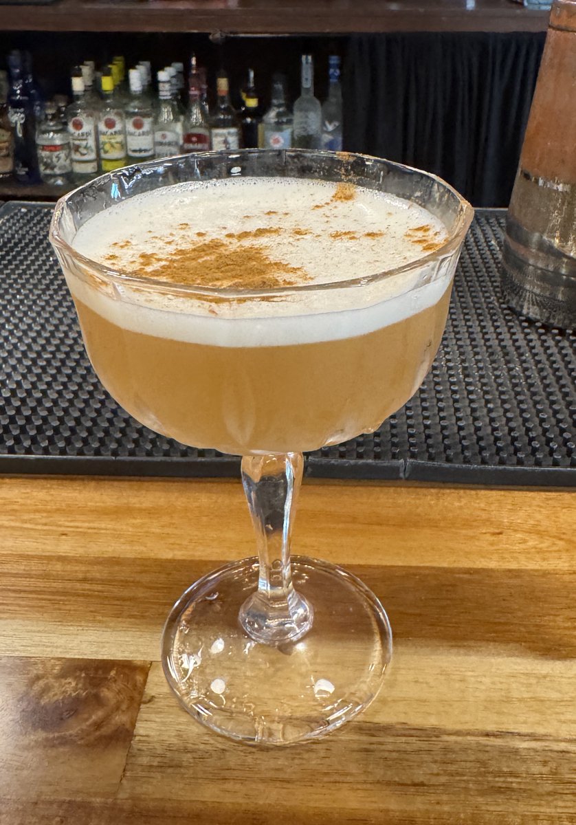 drink_city's tweet photo. Pleasant day so went on a walk and then got thirsty. #Armchair #SoGood 

#BoozeMenu for you. https://t.co/brM1A0wAgY