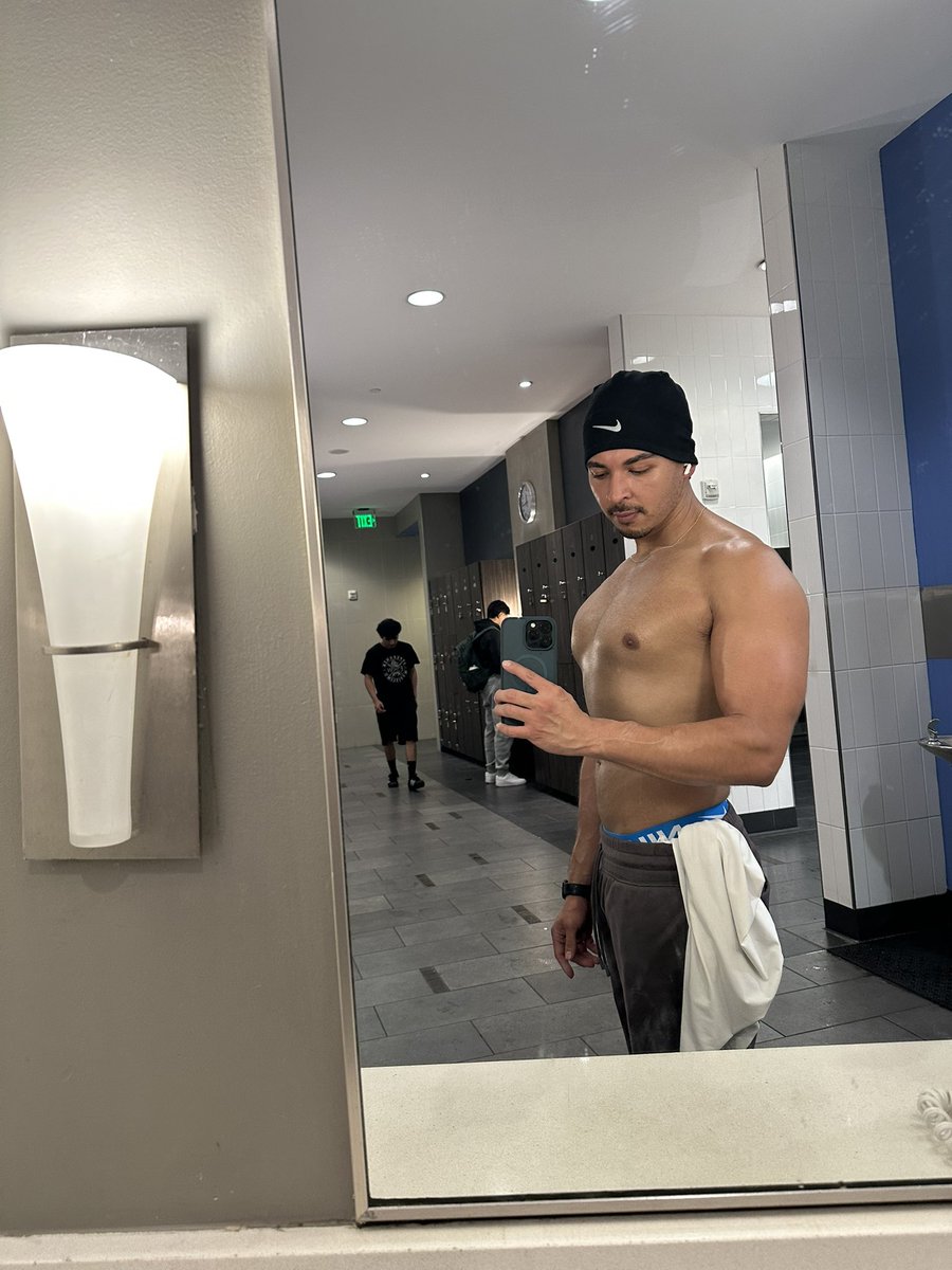 Adventure_papi's tweet image. Rainy day lifts &amp;gt;&amp;gt;&amp;gt;