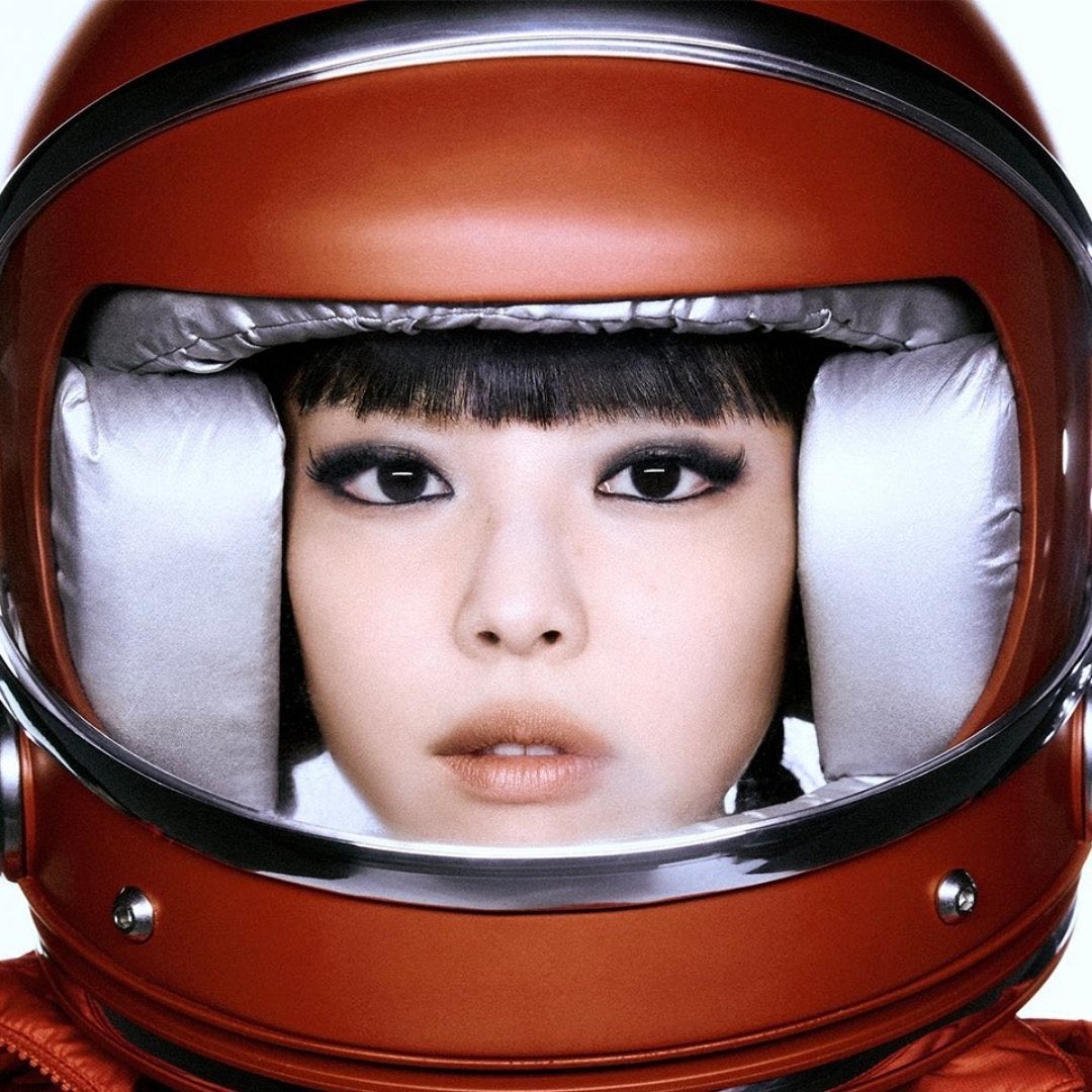 BuzzingPop's tweet image. “like JENNIE” by JENNIE becomes the fastest solo female song to surpass 600 MILLION streams on Spotify this year.