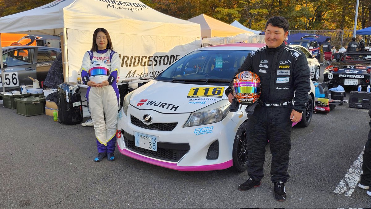 kimurafamily_r's tweet image. さあ、決勝だ～

頑張って貰います！

シンリョウレーシングの皆様ありがとうございます！

#S耐チャレンジ
#荏崎ろあ
#楠しおり