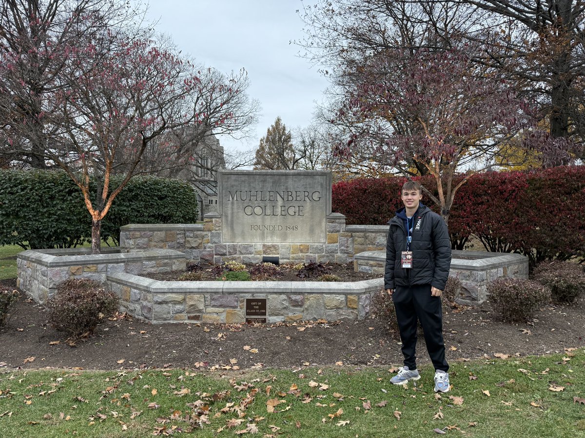 JeffreyKol's tweet image. Great GameDay visit at Muhlenberg College. Great Academics and Coaching staff. Good win from them over Dickinson! @DigInMules @Coach_Frantz @CoachEstremera