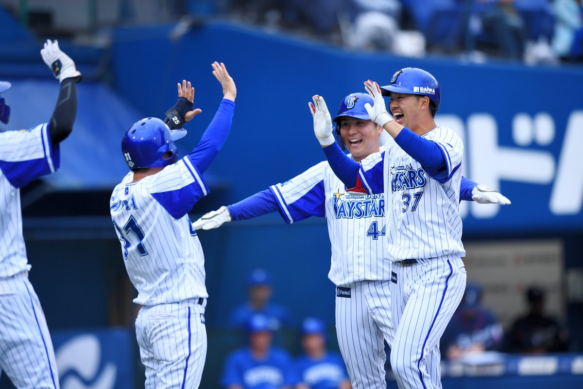 ydb_yokohama's tweet photo. 勝負強さの光るバッティングでチームの勝利に貢献してくれた #楠本泰史 選手。
心からの感謝と敬意を込めて。

2018年-2024年 横浜DeNAベイスターズ
#横浜スタジアム
#baystars https://t.co/5q6QMvSByw