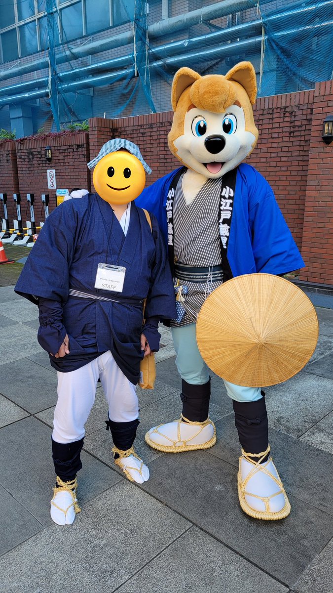 hachiroakita's tweet image. みんなおはようUo^ｪ^oU

昨日の #きゃらくたーふれあいまつり の様子です僕も新しい衣装着てたけど
アテンドさんもおそろいだったんだよ

アテンドさんも一緒に写真撮ってくださいって言われることも何回もあって、さすがの着こなしでした✨️