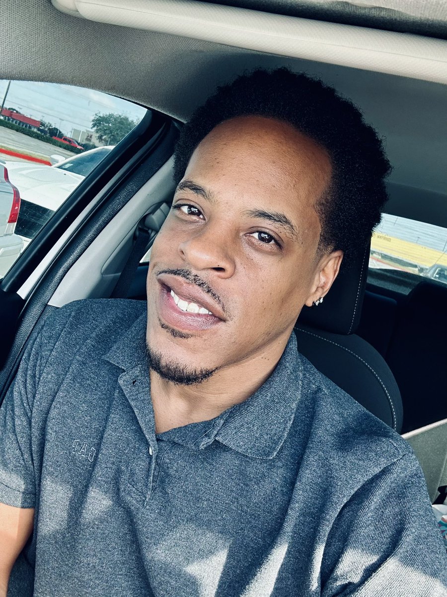 StubbornIntellectual tweet media