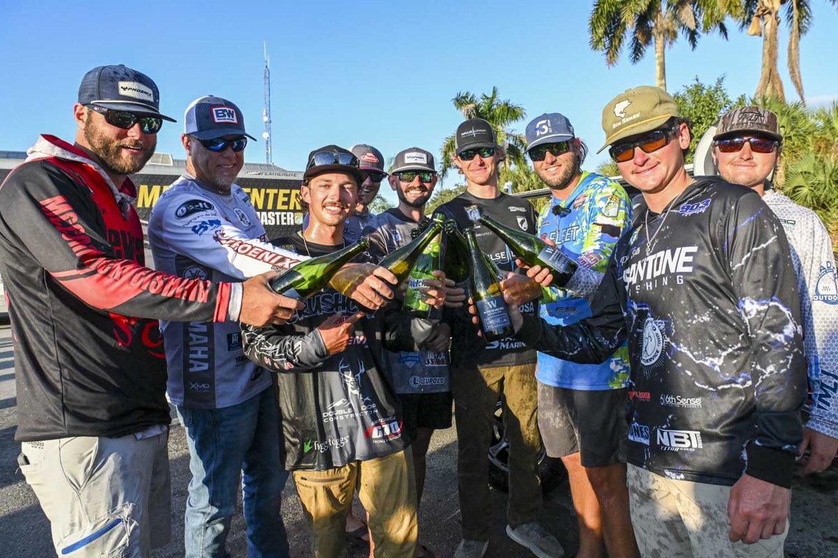 bassmaster's tweet photo. New and familiar faces are joining the Elite ranks in 2026 π
Fisher Anaya
Russ Lane
Aaron Jagdfeld
Austin Cranford
Sam Hanggi
Matt Messer
Caleb Hudson
Tristan McCormick
Pake South
Brock Reinkemeyer
πΈ Grant Moxley / Andy Crawford
#bass #bassmaster #BassEQ #bassfishing #BassElite