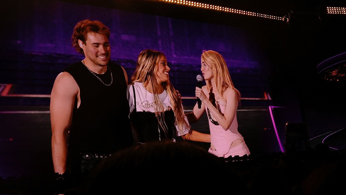 VIOLETTA NUNCA FUE UNA ETAPA #FUTTTURA