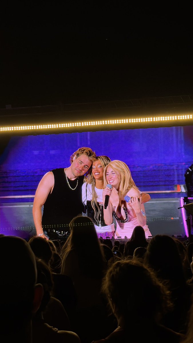 Jortinishugs's tweet image. me voy a tatuarme esta foto chau