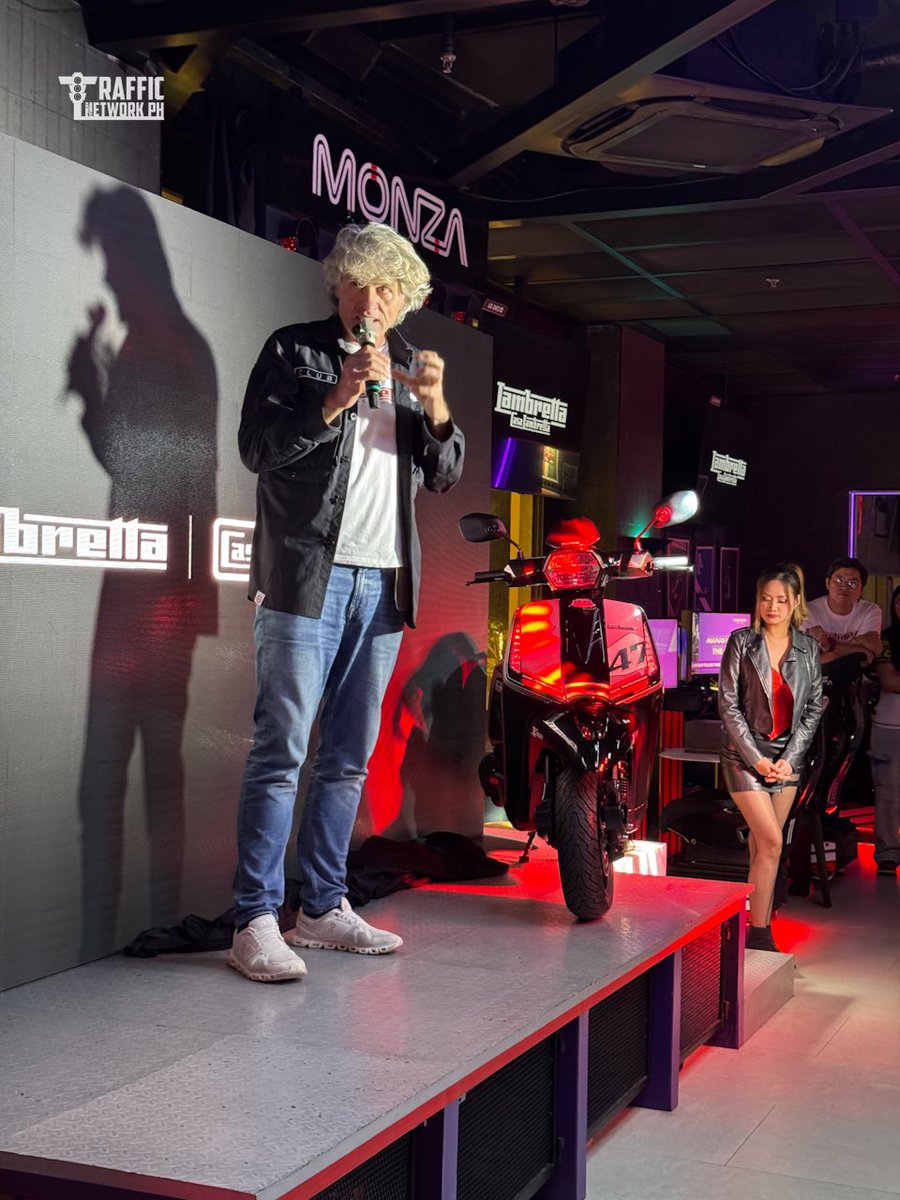 TrffcNtwrk_Ph's tweet image. Lambretta Philippines finally release their performance ride, Casa Lambretta. Only 999 units worldwide, with 36 in PH. Features 275cc engine, carbon-fiber bodywork, and Pirelli tyres. Priced at ₱409,900 in PH.

#LambrettaPhilippines #CasaLambretta #TrafficNetworkPH