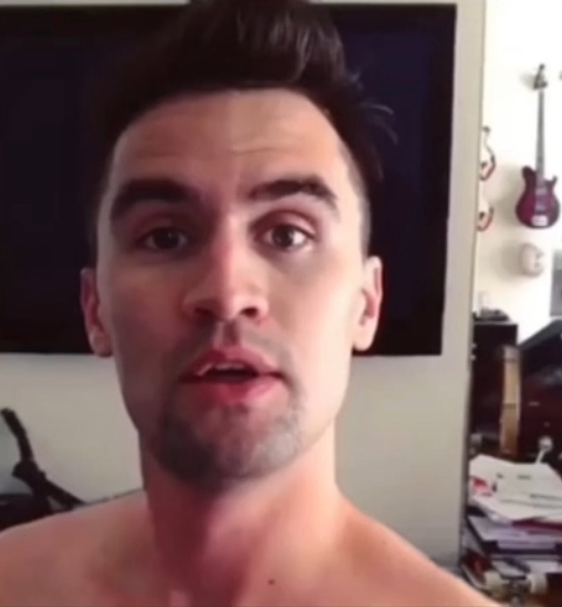 IHEAARTHOTDADS's tweet image. what the fuck did i just find