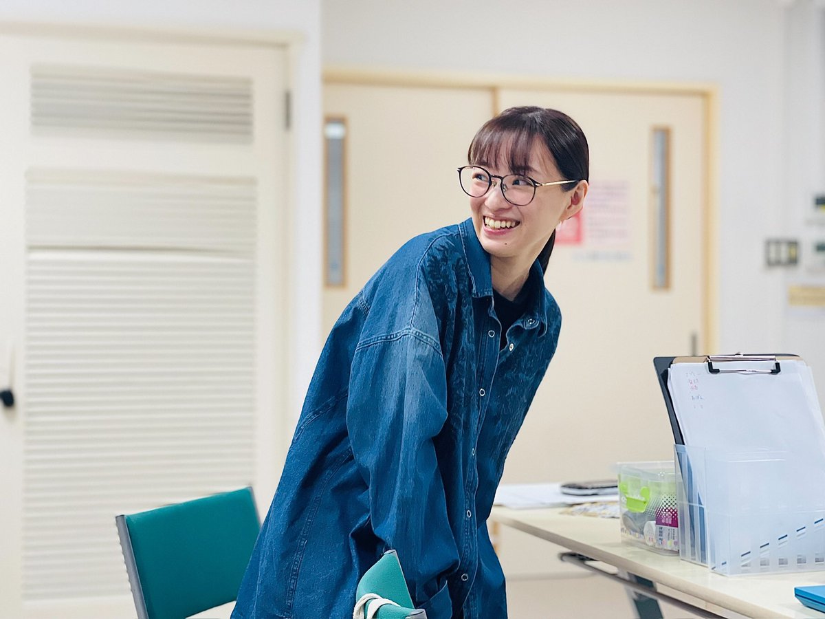 さやか様の専用ページ だいだら #絶滅のトリ さやかちゃんが出番前の私の手を昨日も